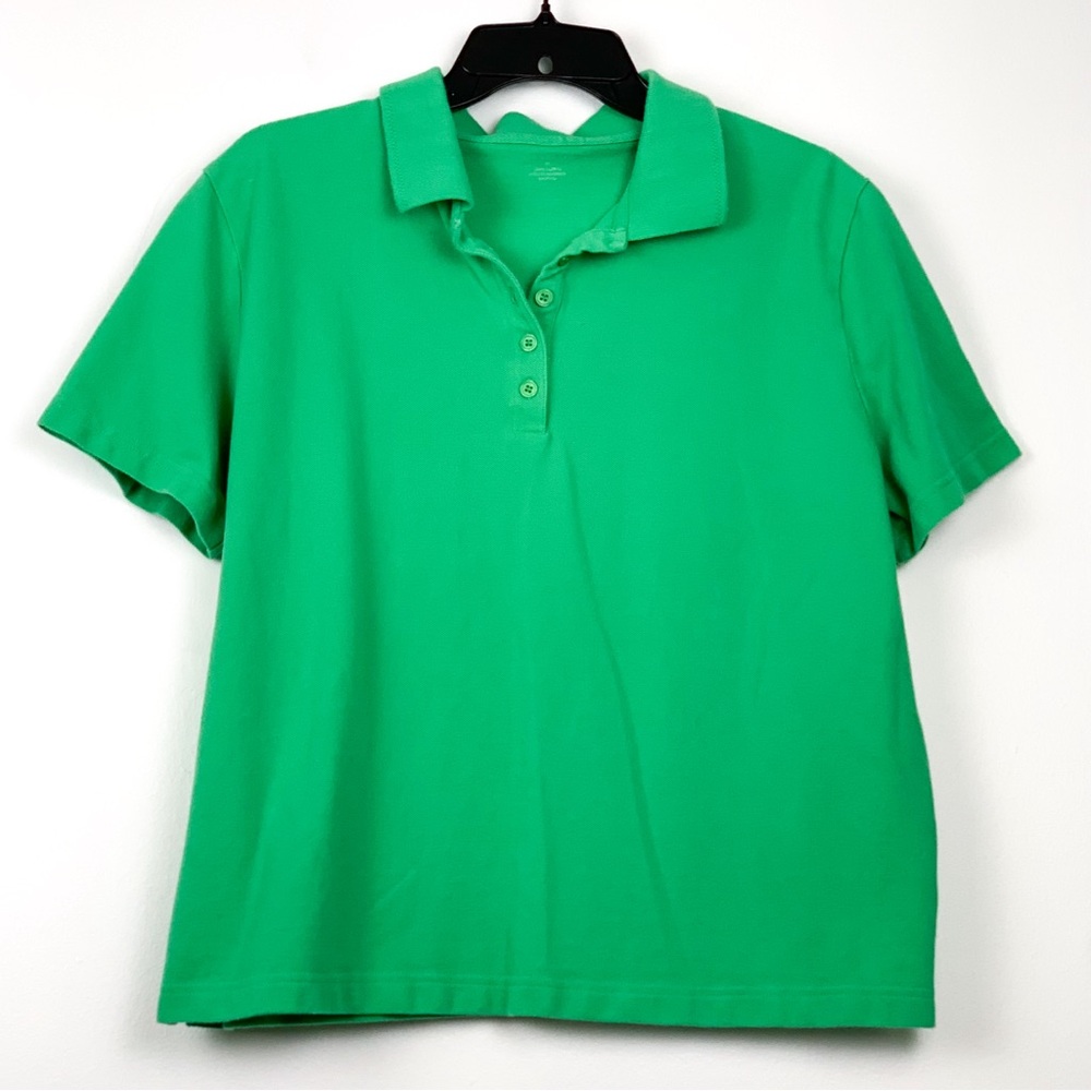 Green women’s cotton polo by Kim Rogers, solid green short sleeve top, large